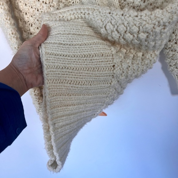 Cozy Cream Cable Knit Long Sweater. Handmade - Picture 3 of 12